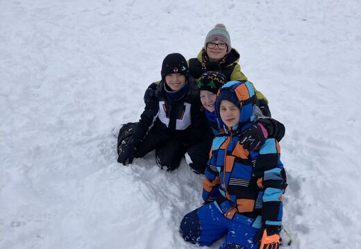 Veselje in igra na snegu učencev 4.a-razreda