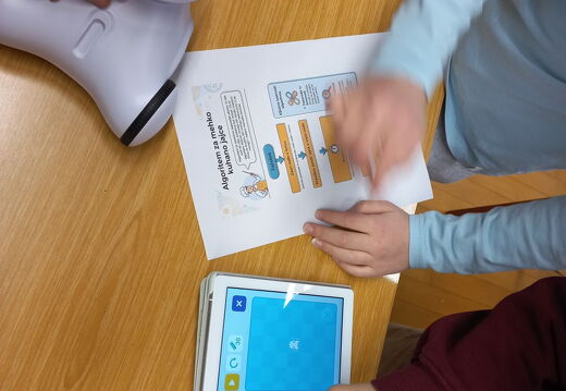 Tehniški dan v 5.a  Kodiranje za zabavo3