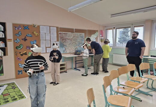 Tehniški dan v 5.a  Kodiranje za zabavo5